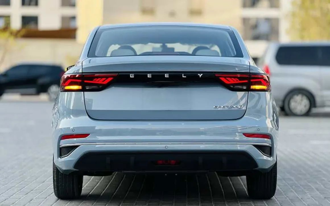 Geely EMGRAND - image 4