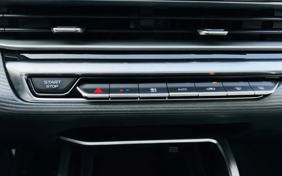 Geely EMGRAND - image 12