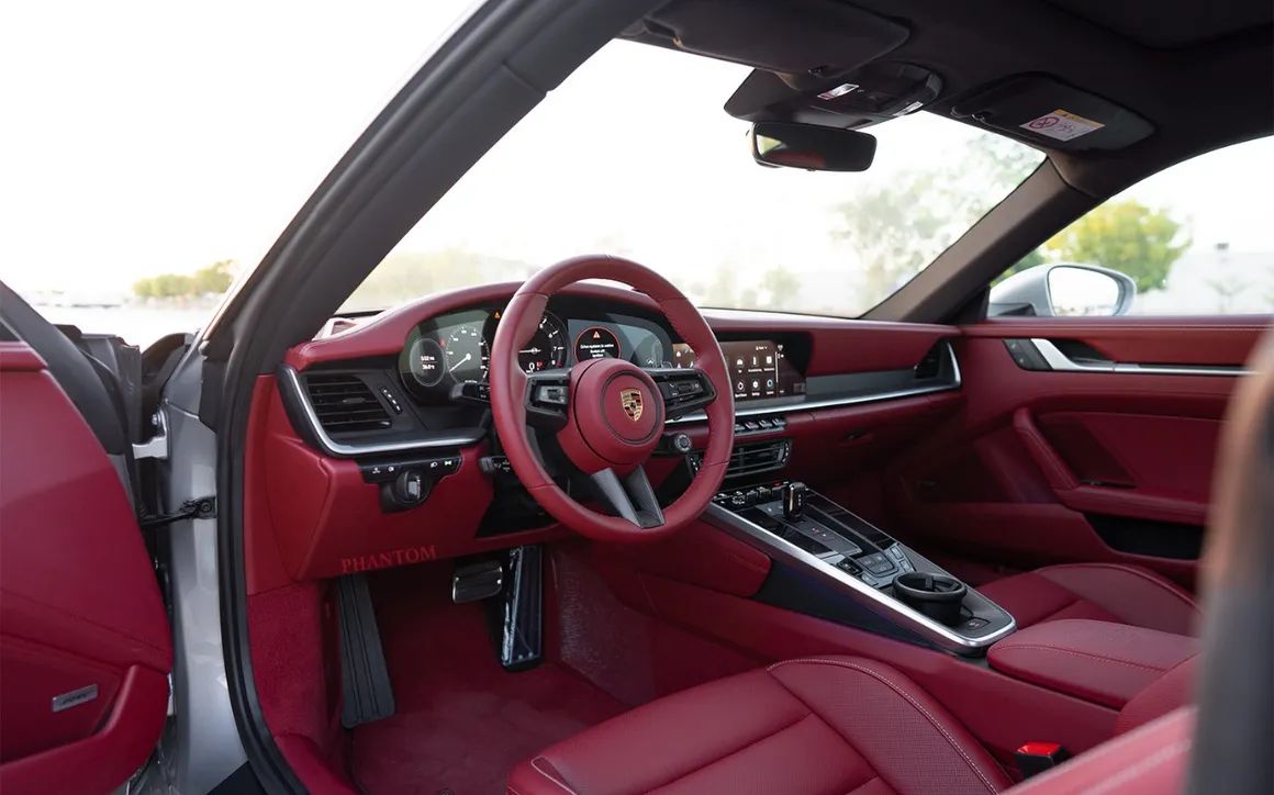 Porsche 911 Carrera S - image 6