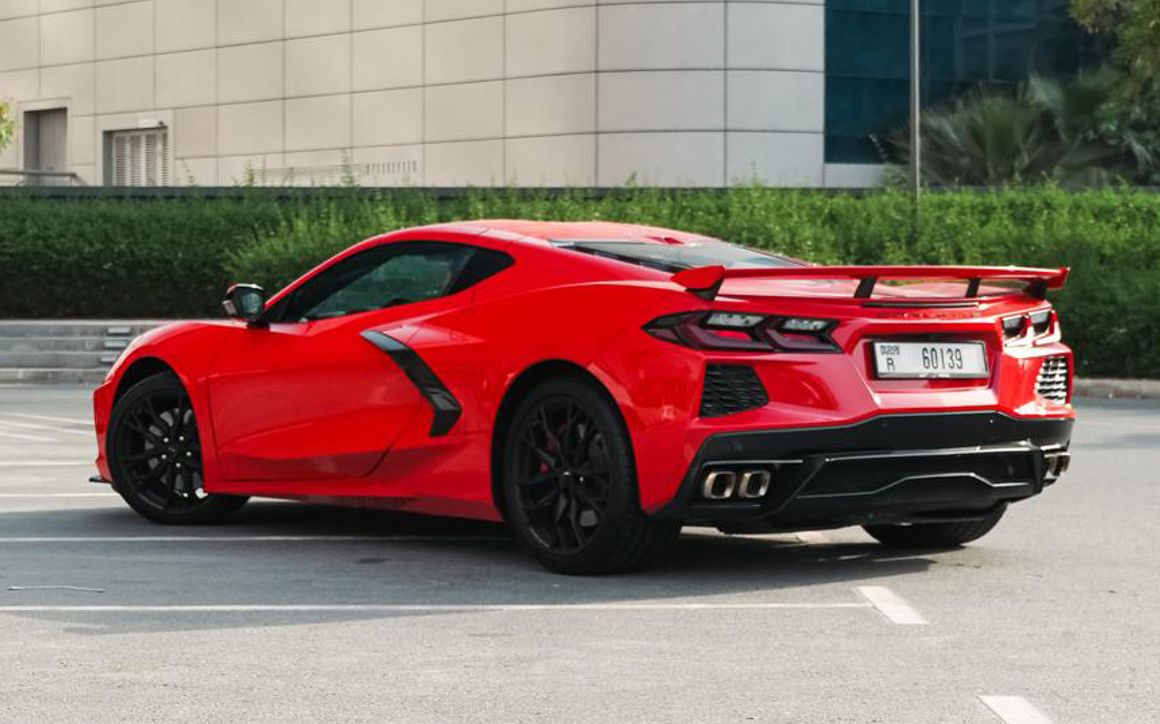 Corvette C8 Stingray - image 7