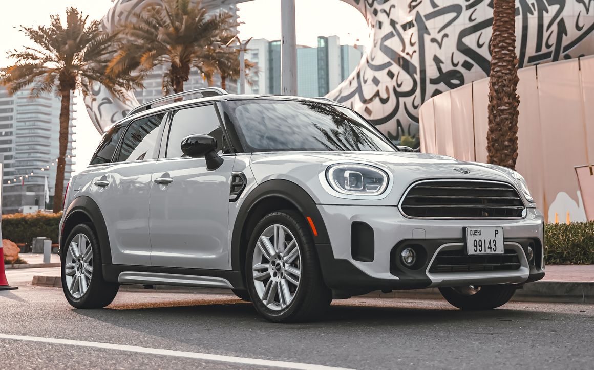 Mini Cooper Countryman - image 1