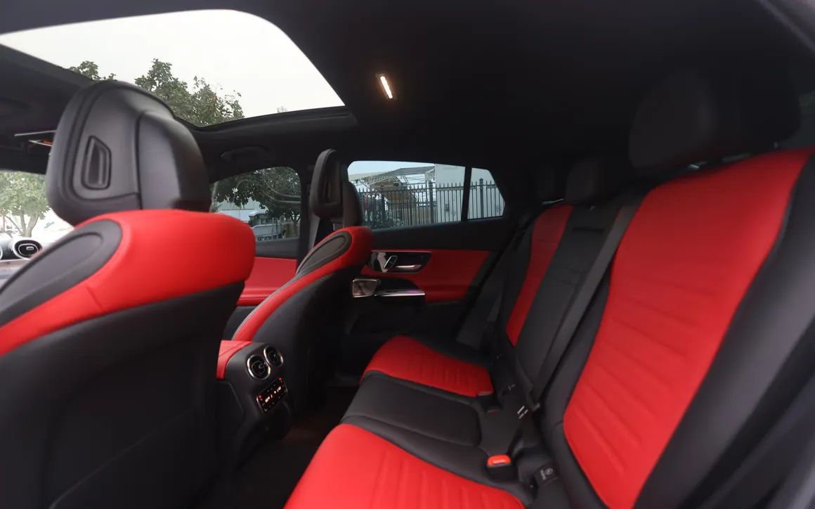 Mercedes Benz GLC200 Coupe White - image 16