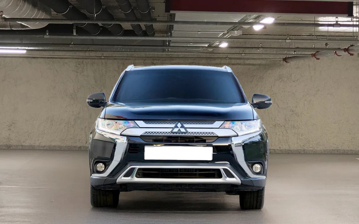 Mitsubishi Outlander 2.4L GLX 7 STR BASIC- - image 3