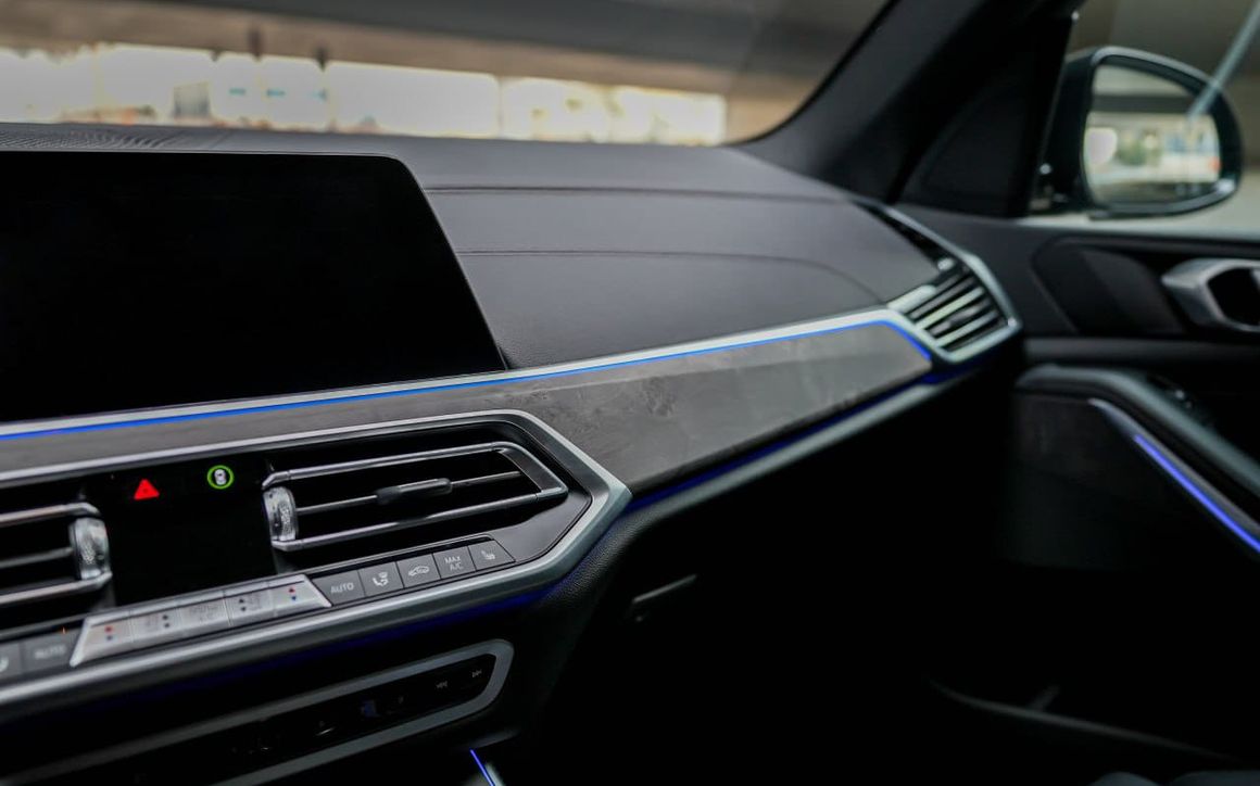 BMW X5 2023 - image 11