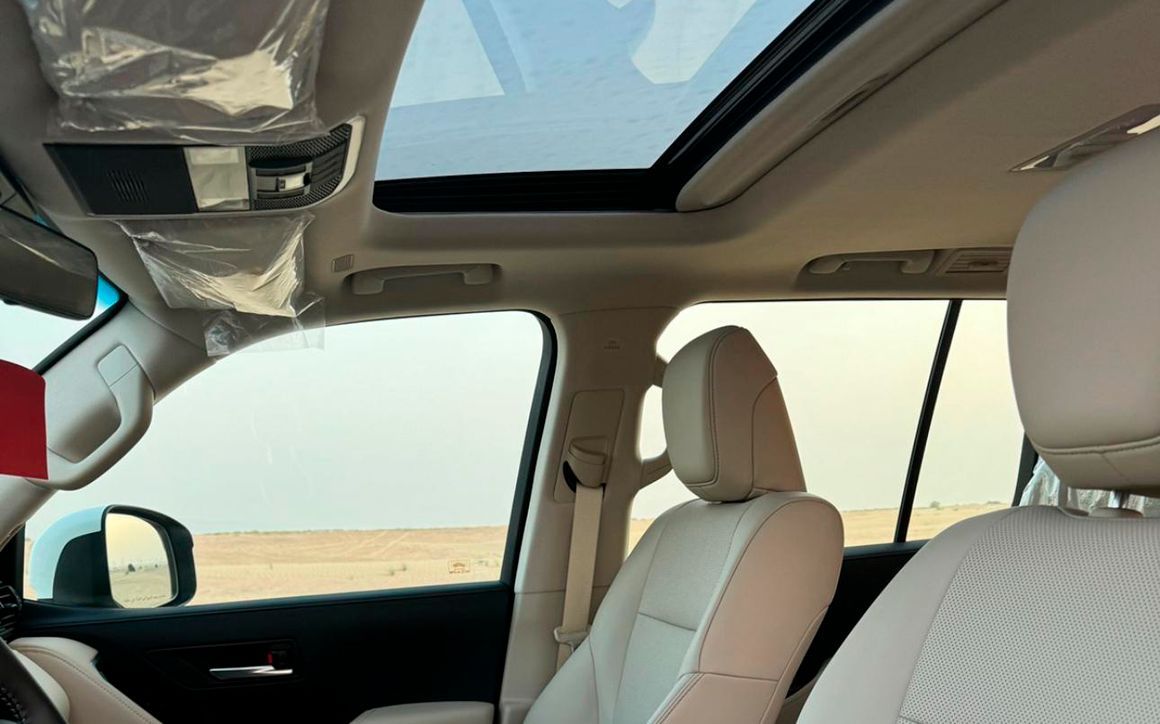 Toyota Land Cruiser - image 6