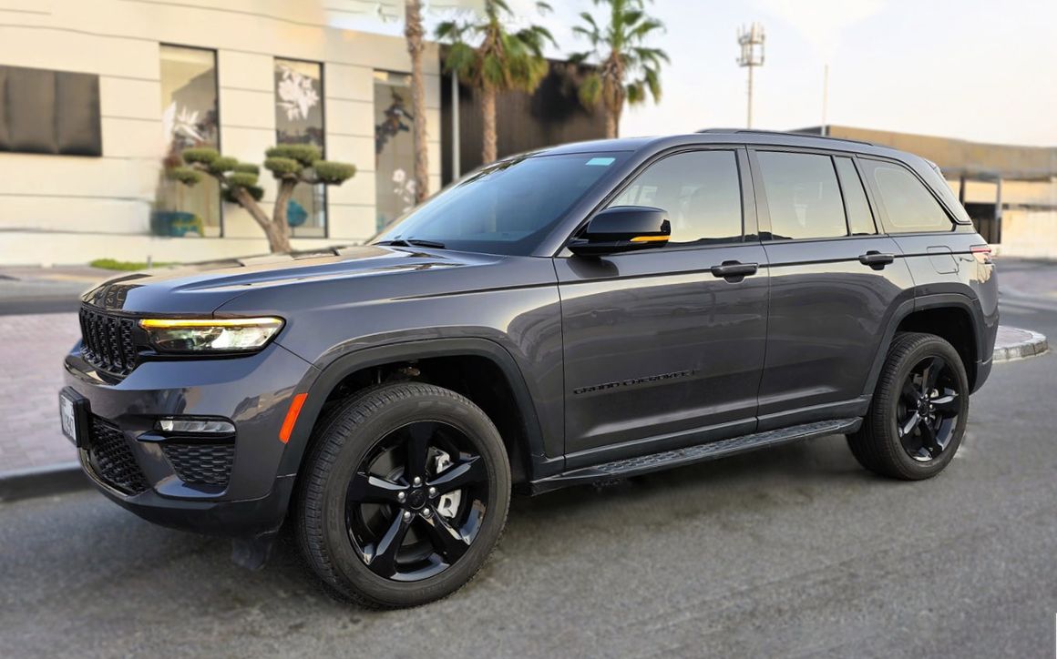 JEEP GRAND CHEROKEE - image 2