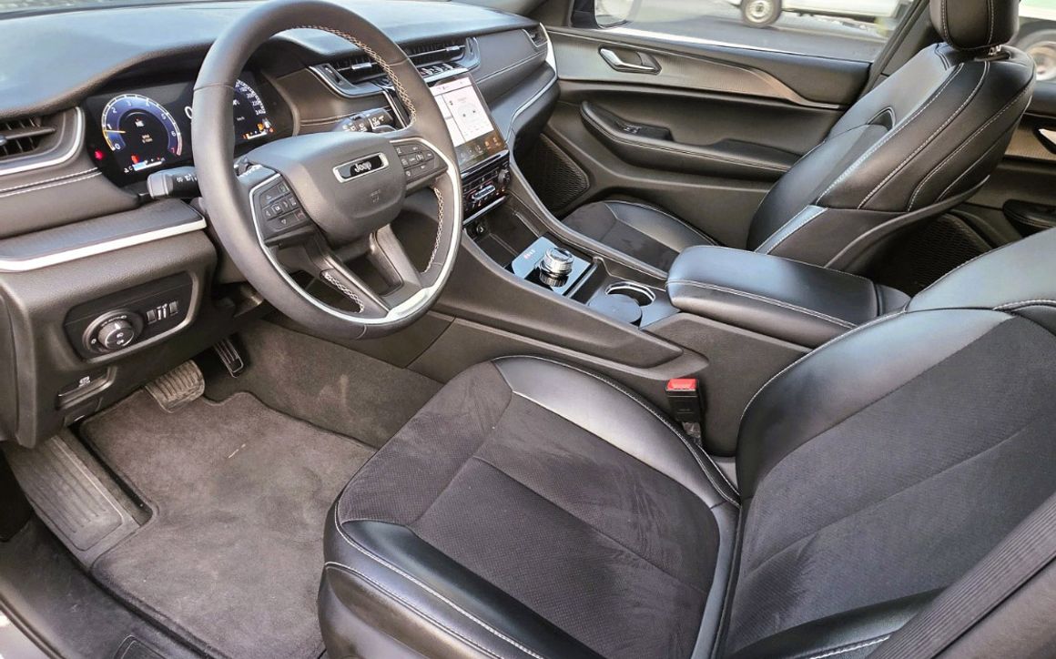 JEEP GRAND CHEROKEE - image 6