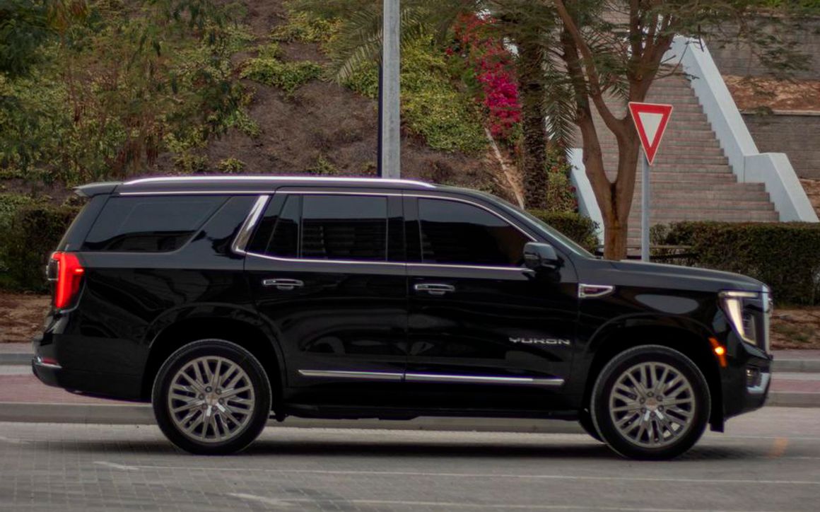 GMC YUKON 2025 - image 2