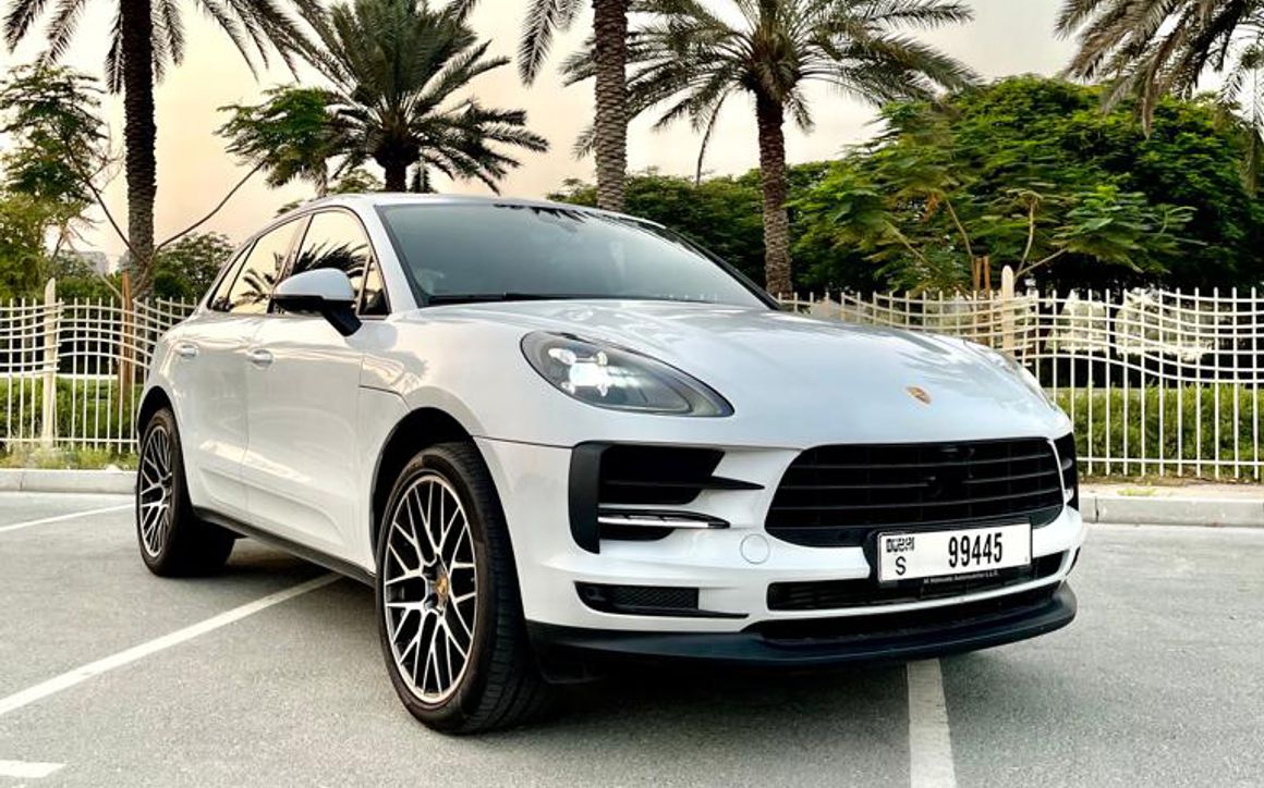 PORSCHE MACAN - image 1