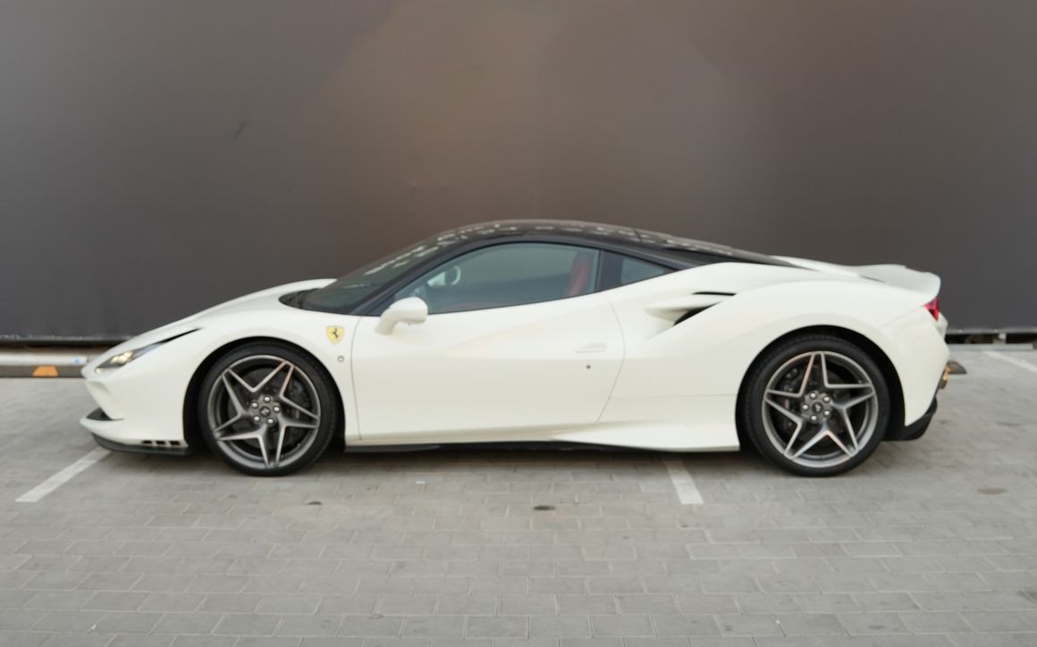 FERRARI F8 TRIBUTO - image 2