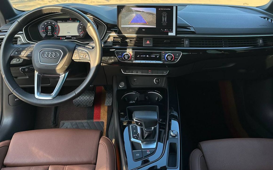 Audi A4 - image 5