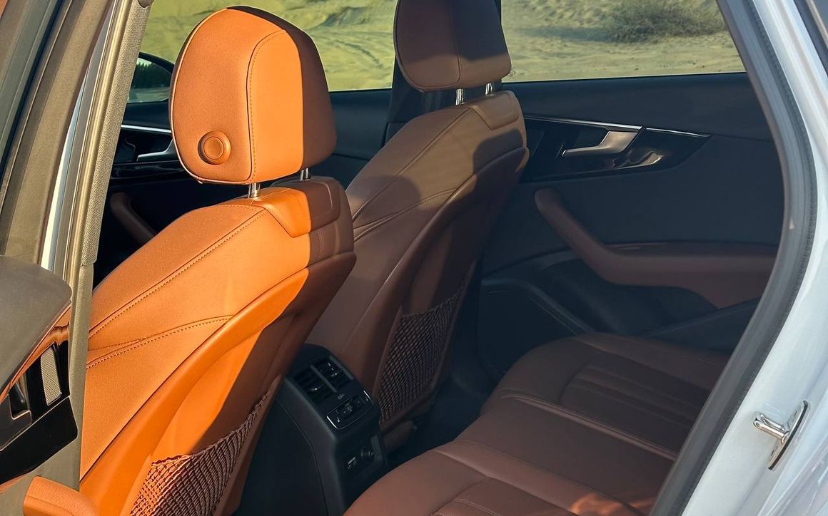 Audi A4 - image 8