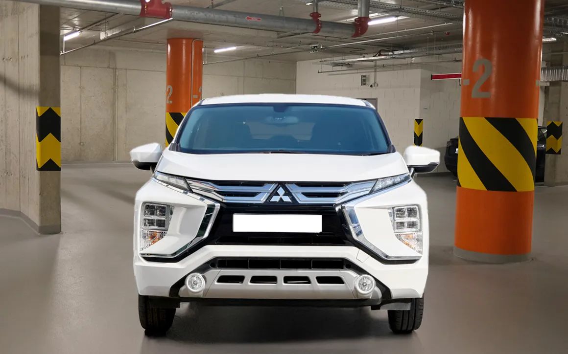 Mitsubishi Xpander 1.5L High Line 7 STR - image 3