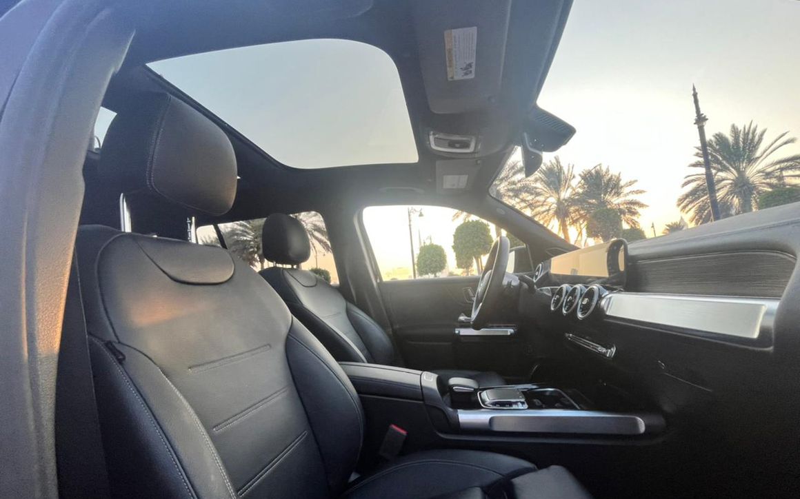 Mercedes GLB250 - image 8