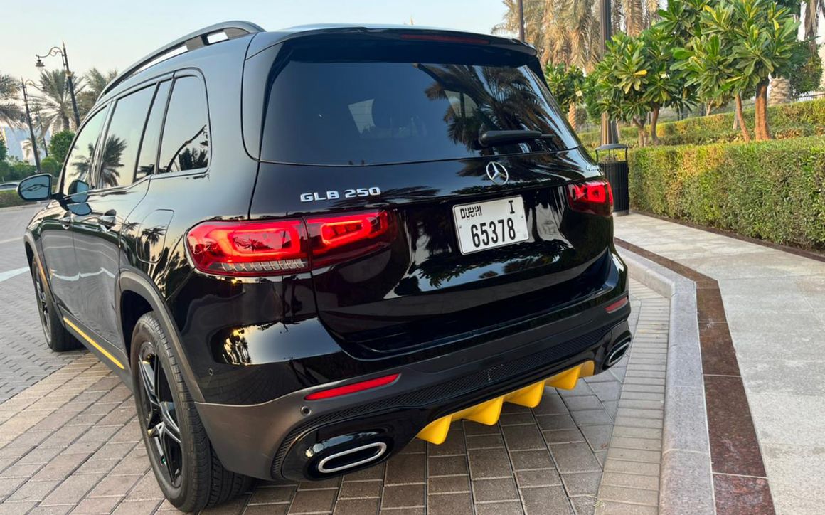 Mercedes GLB250 - image 5