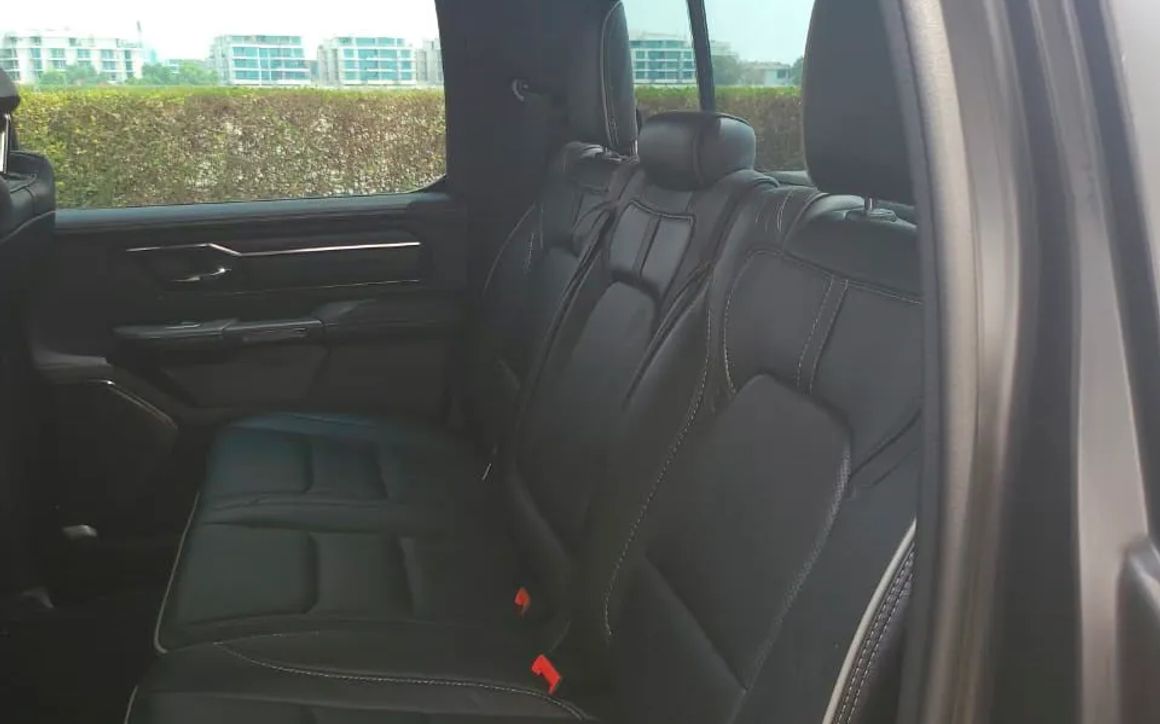 Dodge Ram-Truck - image 8