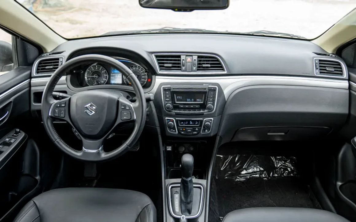 Suzuki Ciaz - image 9