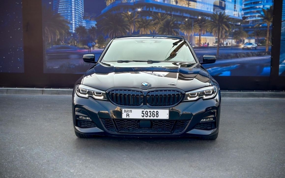 BMW 320i - image 3