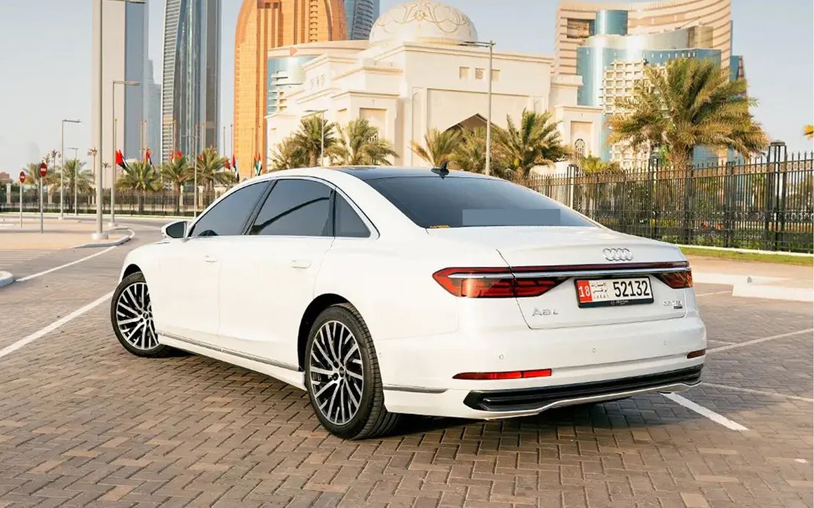 AUDI A8 - image 4